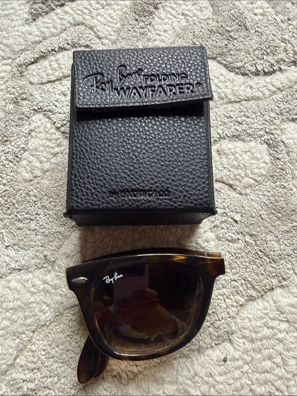 Ray-Ban Folding Wayfarer Tortoise Frame with Brown Lenses - Picture 4 of 4